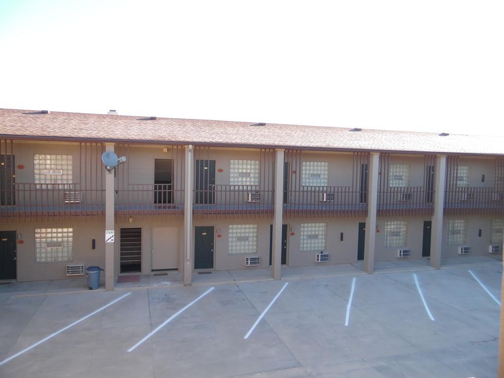 Bear Lodge Motel Sundance Exterior photo