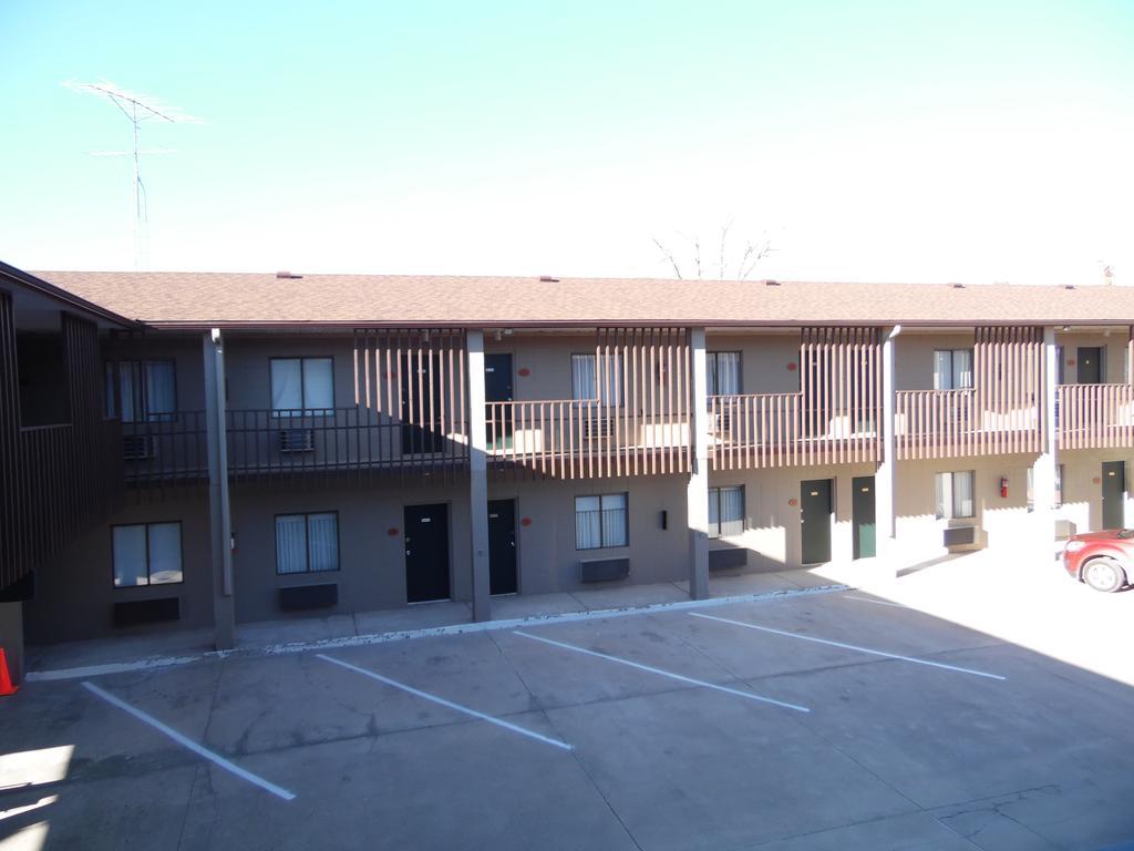 Bear Lodge Motel Sundance Exterior photo